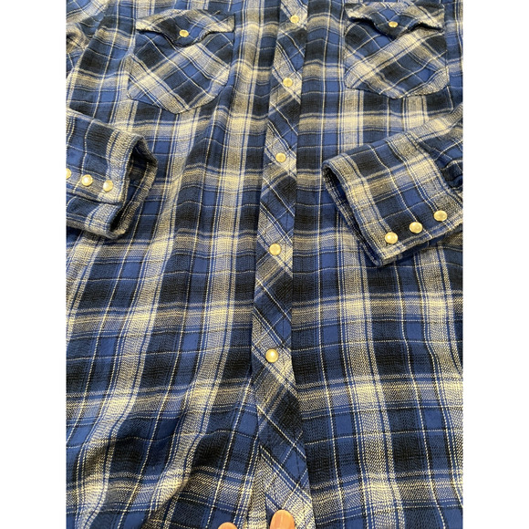 Wrangler Size L Blue Plaid Pearl Snap Button Cowboy Western Button Down Shirt - Picture 3 of 4